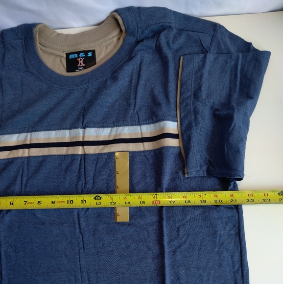 Shirt - Picture 3 of 4